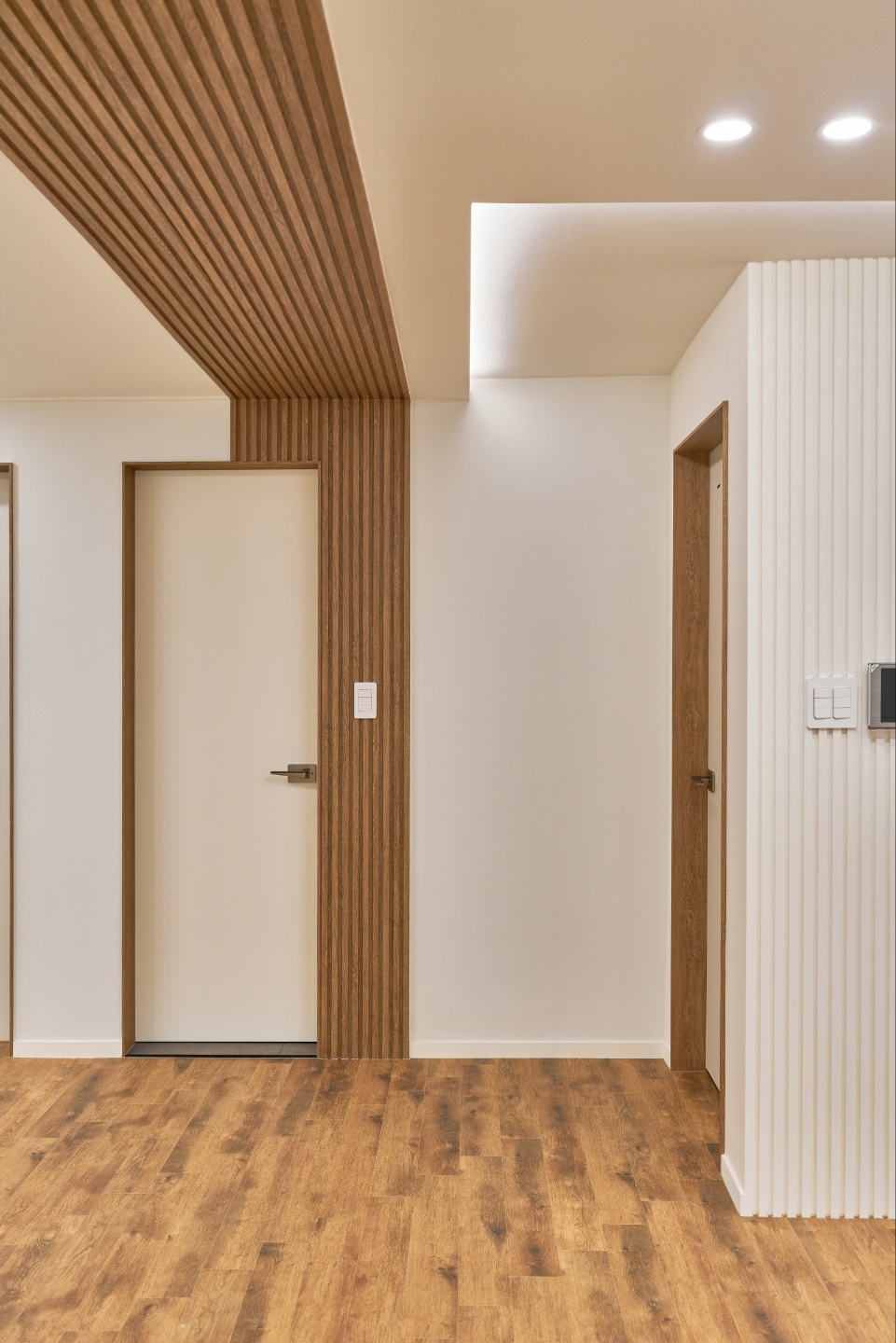 /user/s/sdesigninterior/editor/2205/c1510cf42be8dc9b89bb22bbf2b7d7bc_1652335496_6737.jpg 이미지크게보기