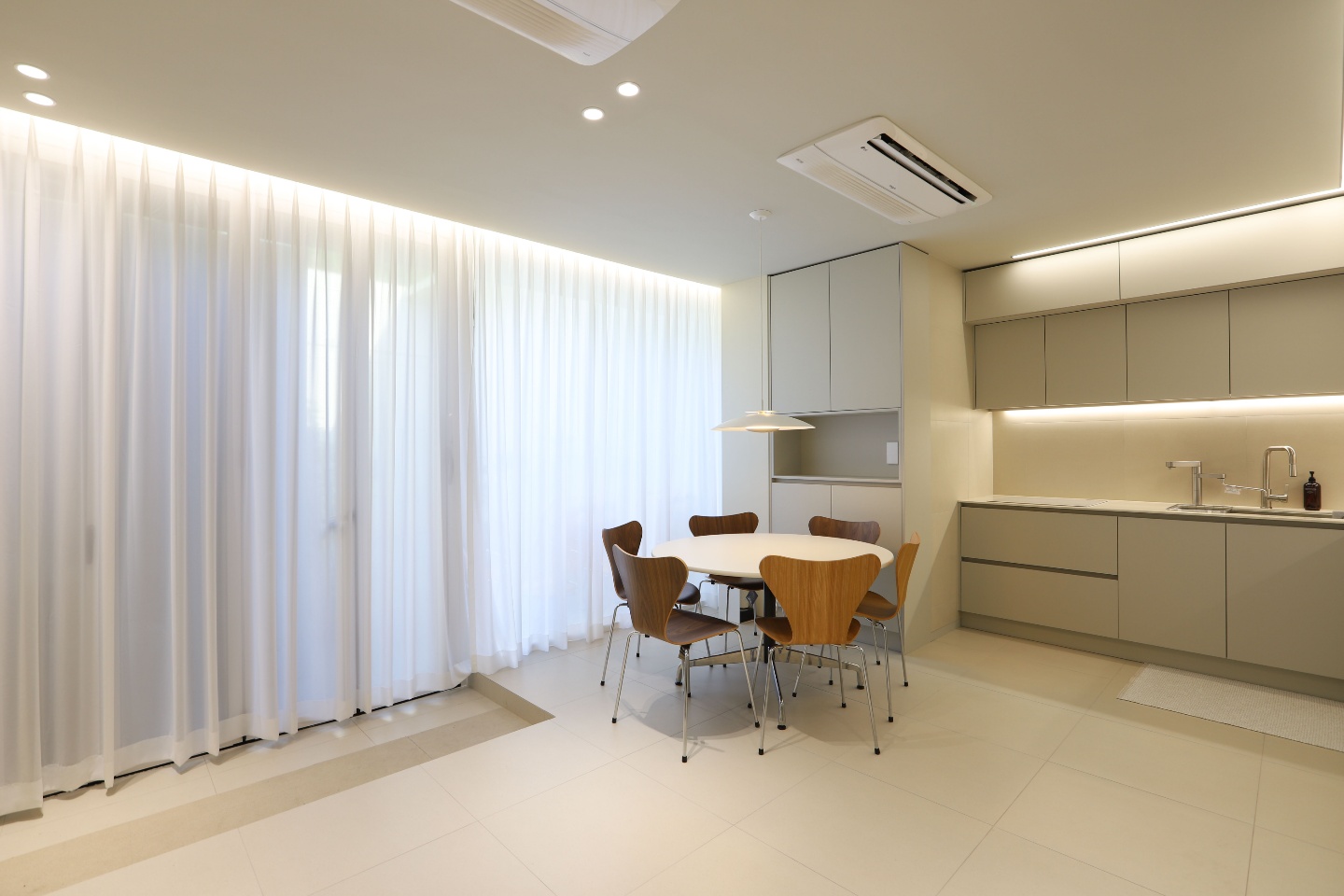 /user/s/sdesigninterior/editor/2207/a5eedc26ff3292089a7fdf9a4c38cb04_1658710623_9355.jpg 이미지크게보기
