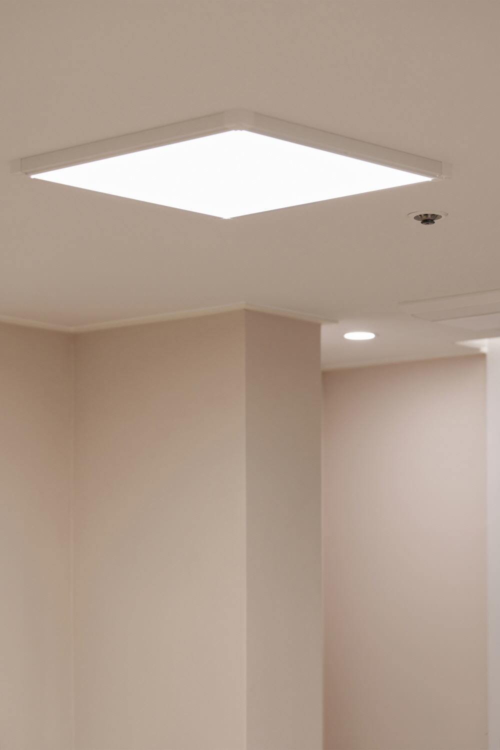 /user/s/sdesigninterior/editor/2310/b29984c1d18f3484a96bfd3b94a7f634_1698074991_9573.jpg 이미지크게보기
