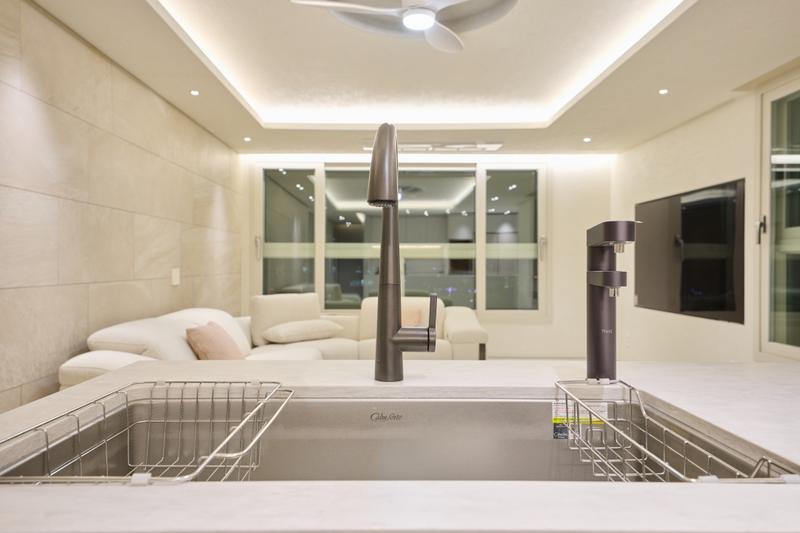 /user/s/sdesigninterior/editor/2512/f4871645cdff0fa474741aedf90ab7d7_1765499274_9964.jpg 이미지크게보기